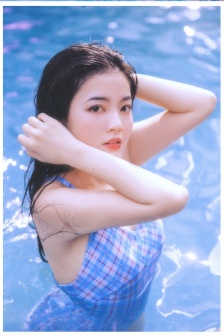 女人的下面又小又紧又水